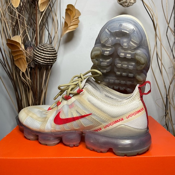 Nike Air VaporMax 2019 - Chinese New Year 2019 (Women’s) - Picture 2 of 9
